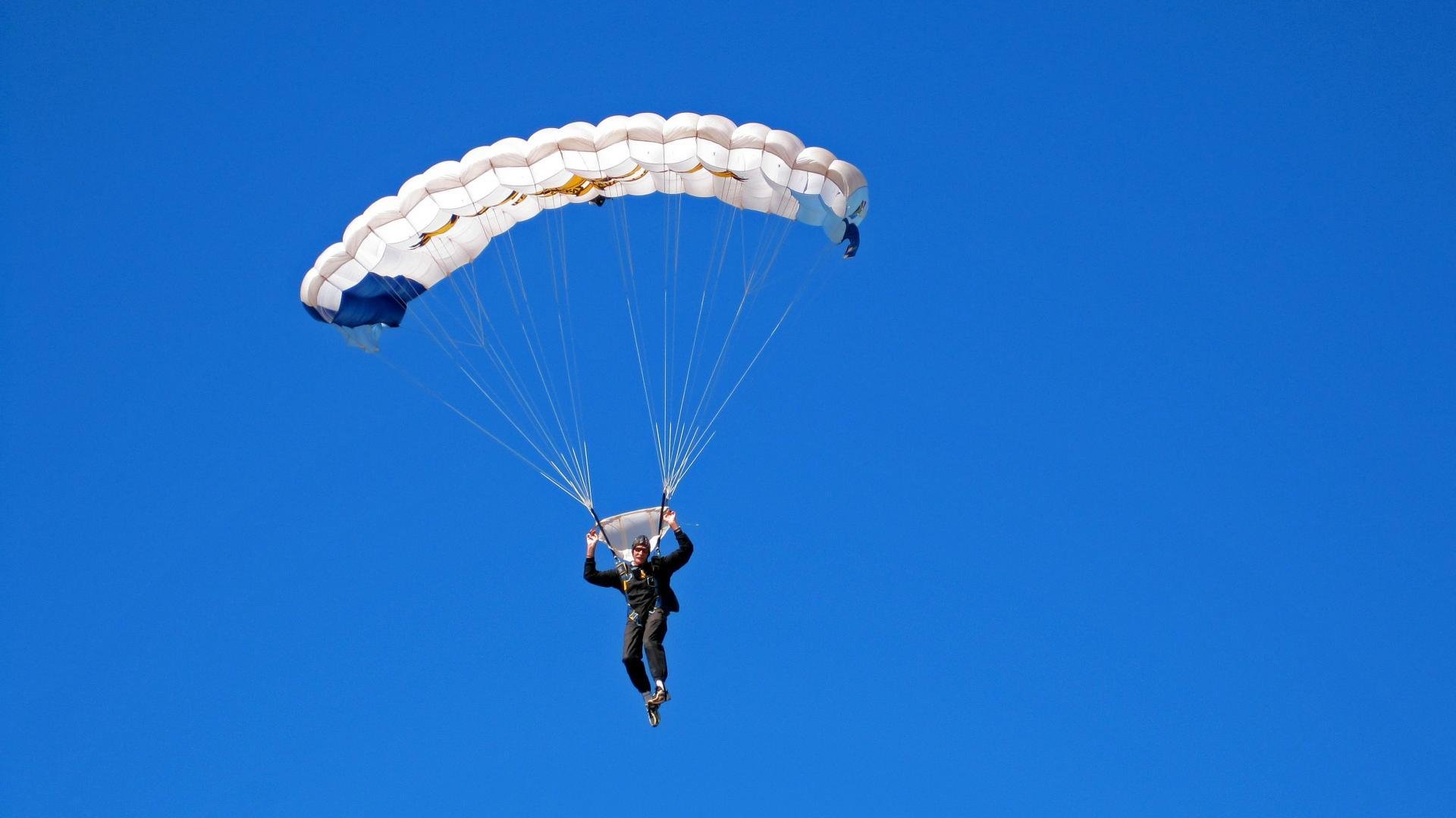 乐鱼体育网页登录-创新玩法引领未来战场，战术全面革新！