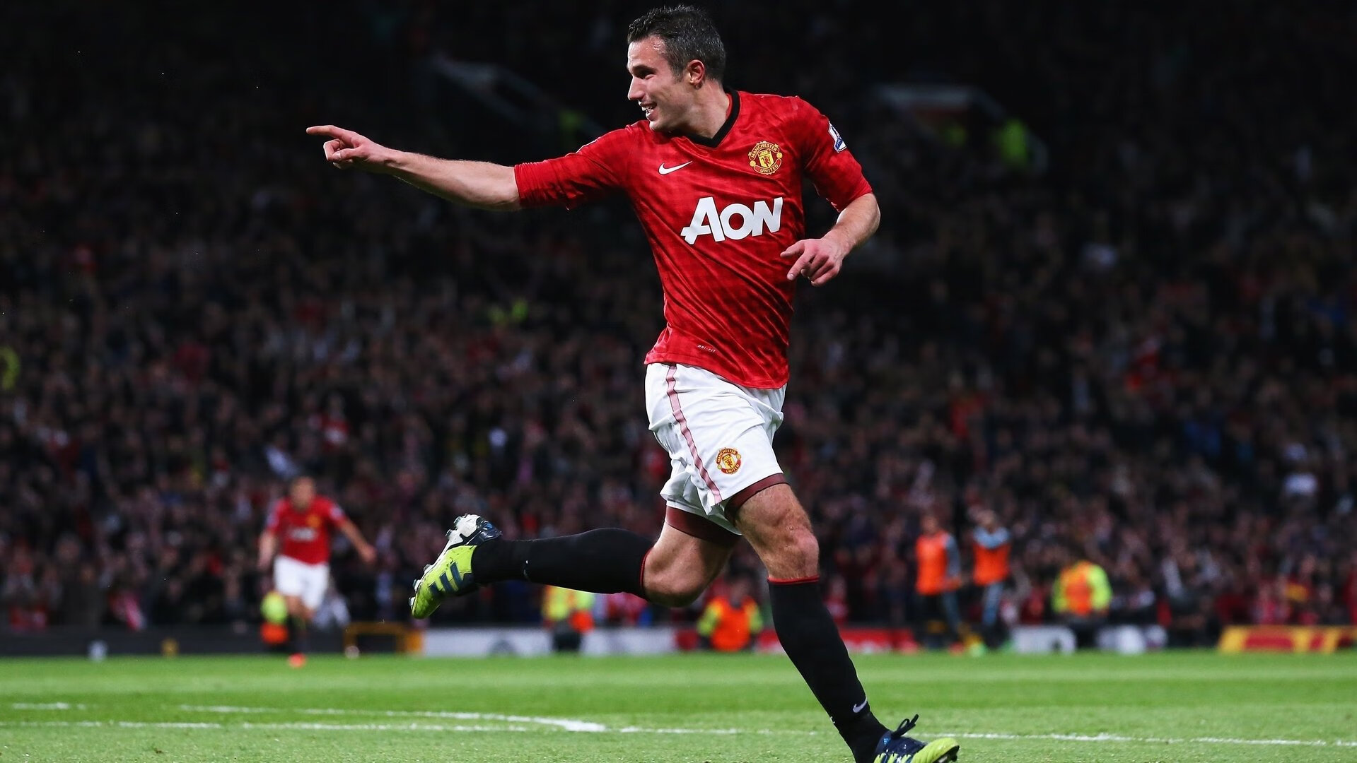 乐鱼电竞-欧冠小组赛火花四溅：阿森纳新星道曼的崛起与战术较量